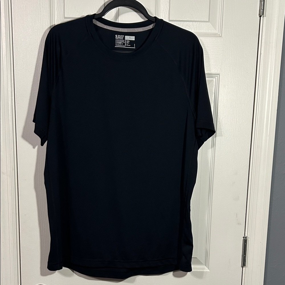 5.11 Tactical Utility PT Shirt Men’s Size Large